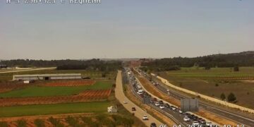 Caos en las carreteras valencianas: Accidentes y retenciones kilométricas marcan el final de la Semana Santa
