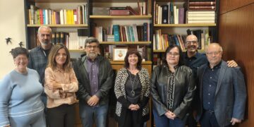 20 años de una loca academia contra los valencianos