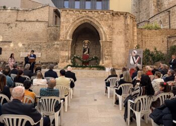 Valencia blinda su legado vicentino: el relevo generacional y la historia protagonizan la puesta de largo del Libro Oficial 2026