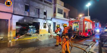 Un accidente insólito en Alaquàs moviliza a los servicios de emergencia para un rescate crítico