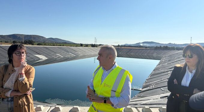 La Generalitat Valenciana asegura el regadío en el Alto Vinalopó con 6 millones frente a la "parálisis" estatal