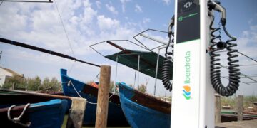 L’Albufera impulsa la navegación eléctrica con nuevos puntos de recarga en El Palmar y El Saler