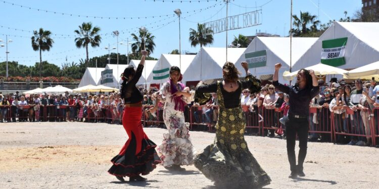 El rugido de las castañuelas vuelve al cauce: Valencia inaugura la XXXII Feria Andaluza