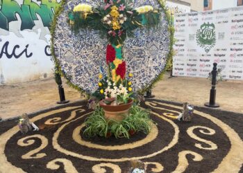 Lo Rat Penat convoca el Concurs de Creus de Maig en el Cap i Casal