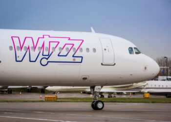 L 163459 wizz air eleva capacidad en valencia y la conectara con turin a partir de o