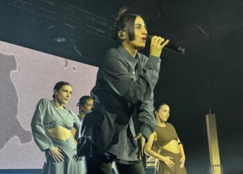 Maria Arnal cautiva en el Roig Arena con la presentación de su nuevo álbum "Ama"