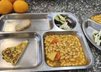 Menus escolares mas saludables Adios a los fritos y a la bolleria industrial en los colegios
