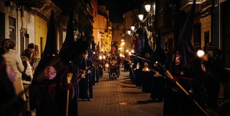 Guía completa de la Semana Santa Marinera de Valencia 2026: qué ver, horarios y tradiciones únicas 1 TAMBORADA SEMANA SANTA MARINERA VALENCIA 9