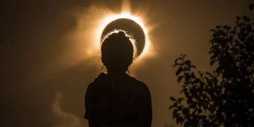 Valencia a oscurasEstas son las 9 localidades oficiales para ver el eclipse total de sol en agosto
