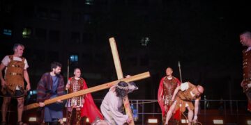 Torrent vibra con su Semana Santa: Entre el fervor del Miércoles y la solemne espera del Jueves Santo