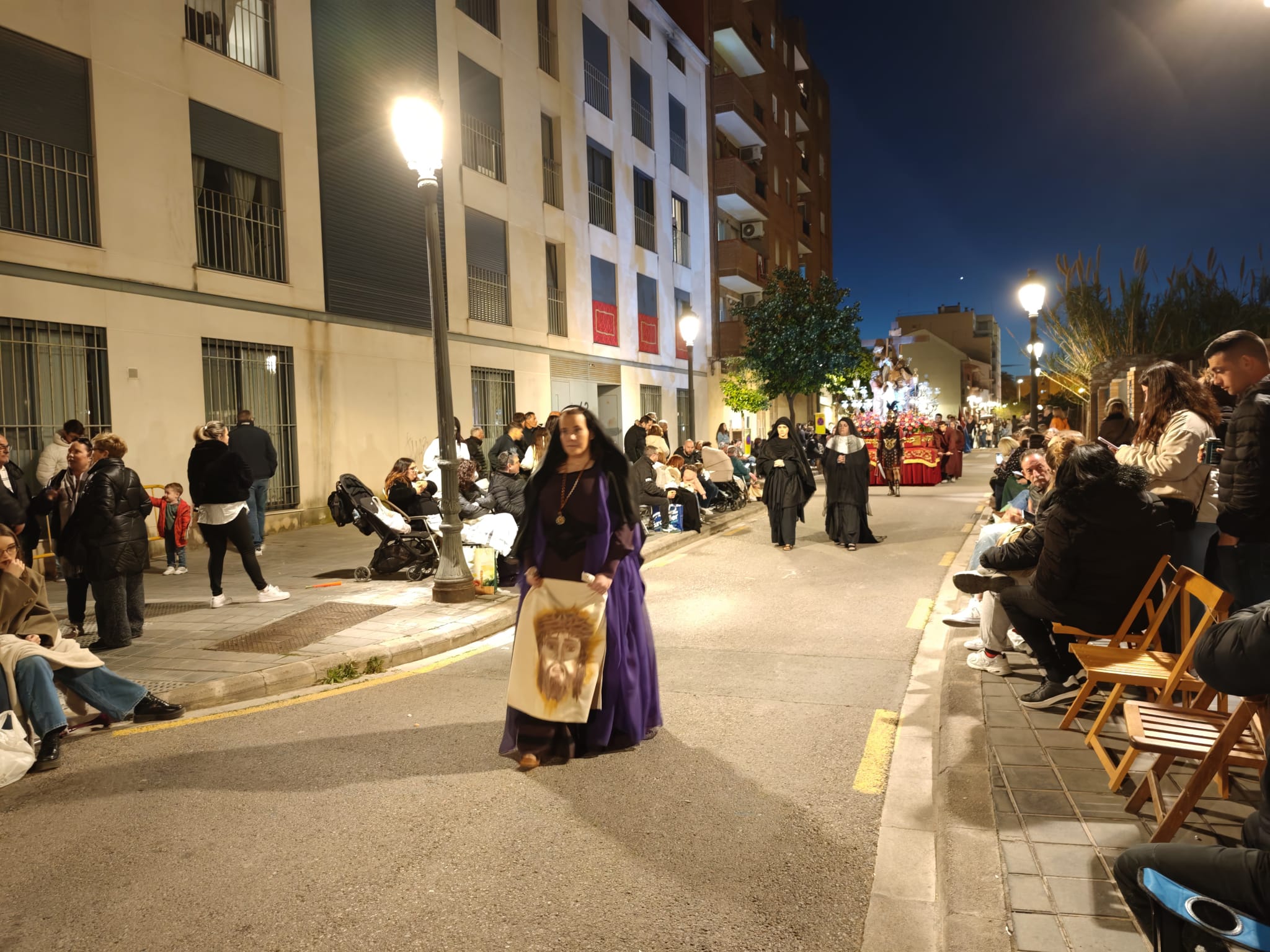 El Marítim se rinde al fervor: El Santo Entierro desborda pasión en la Semana Santa Marinera 6 WhatsApp Image 2026 04 03 at 21.34.46 copia