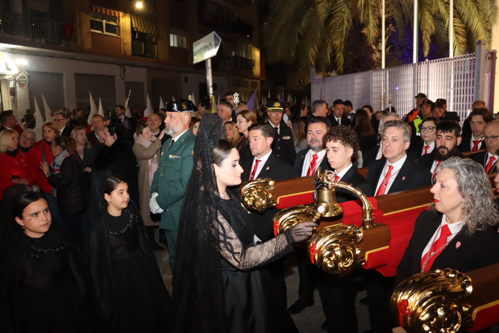 Torrent se sumergió en el fervor del Santo Entierro: una crónica de silencio, devoción y fe 2 WhatsApp Image 2026 04 04 at 09.58.03