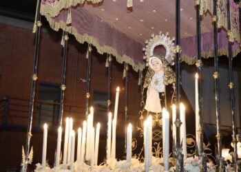 Torrent se sumergió en el fervor del Santo Entierro: una crónica de silencio, devoción y fe