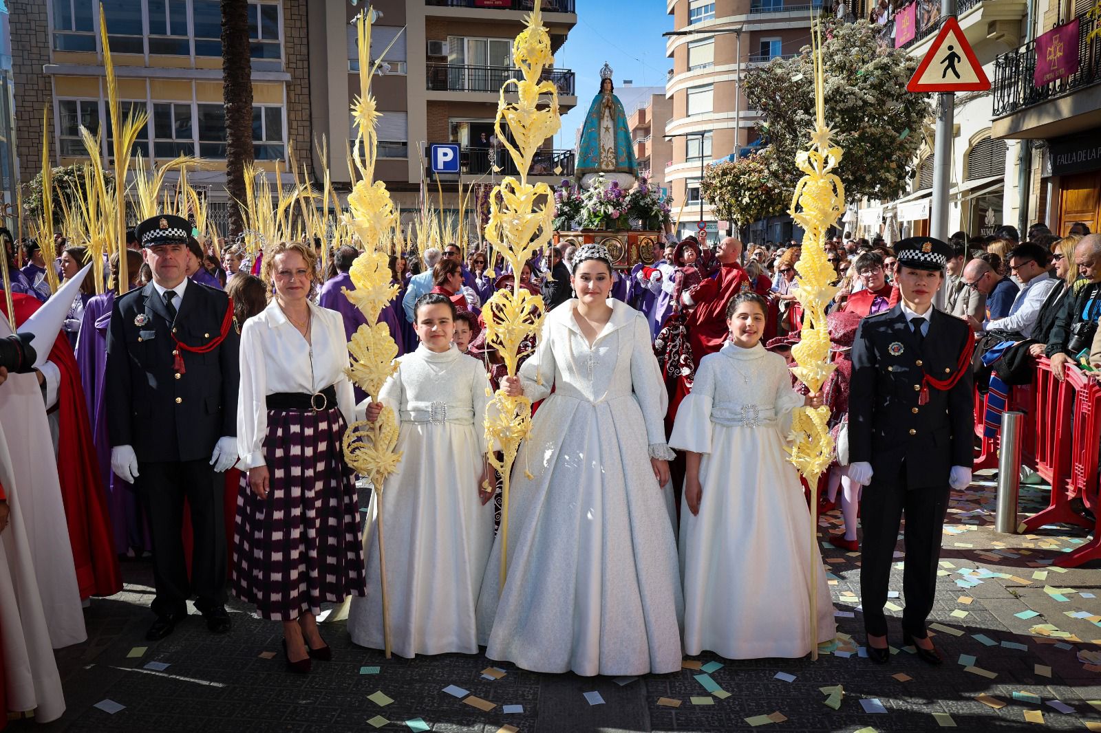 Torrent se rinde a la luz: El Encuentro Glorioso consagra el Domingo de Resurrección como el hito de la Semana Santa 7 WhatsApp Image 2026 04 05 at 11.55.48