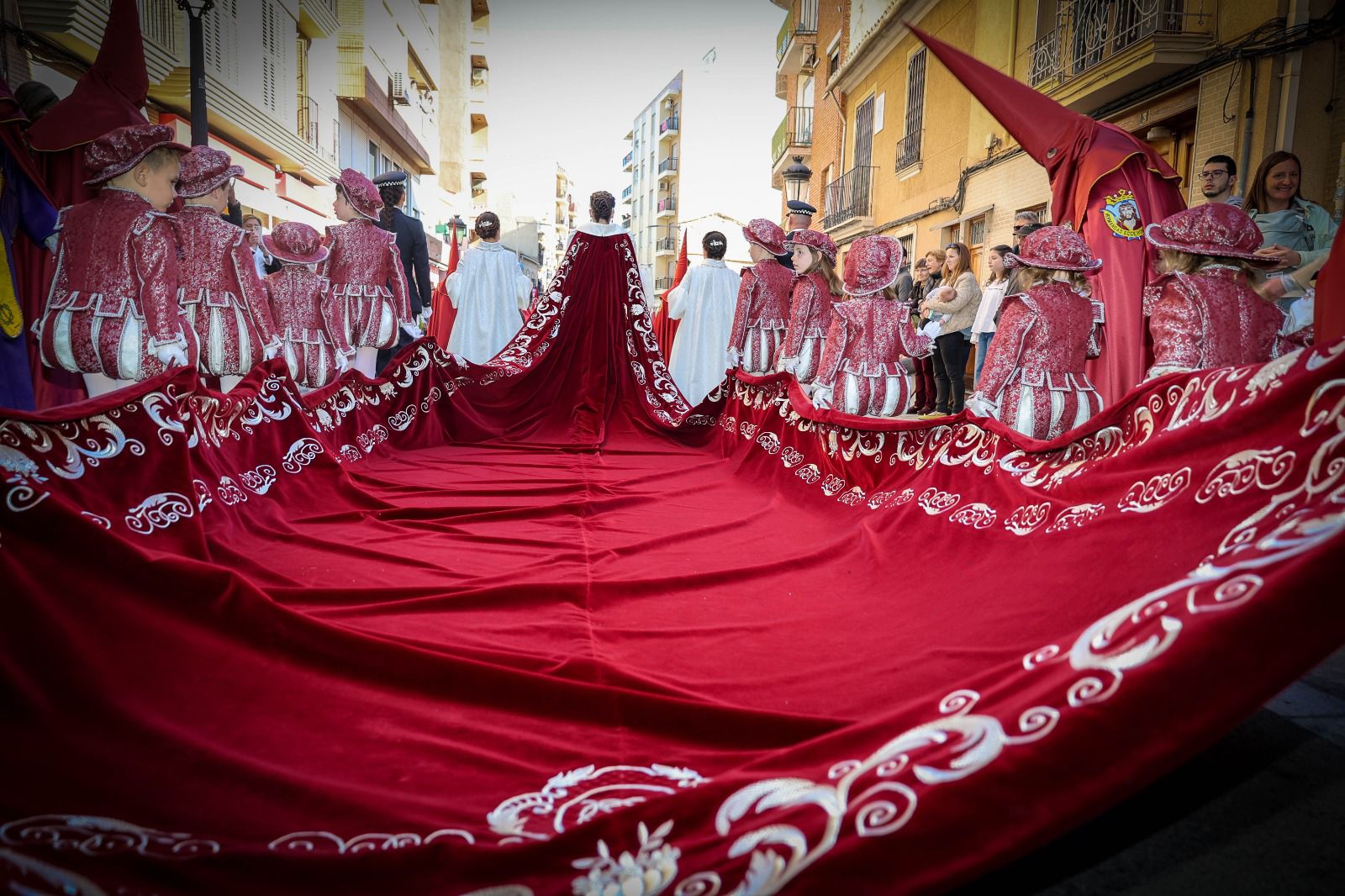 Torrent se rinde a la luz: El Encuentro Glorioso consagra el Domingo de Resurrección como el hito de la Semana Santa 5 WhatsApp Image 2026 04 05 at 11.55.49