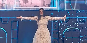 Laura Pausini conquista el Roig Arena: Una noche de récords, emoción y tecnología de vanguardia