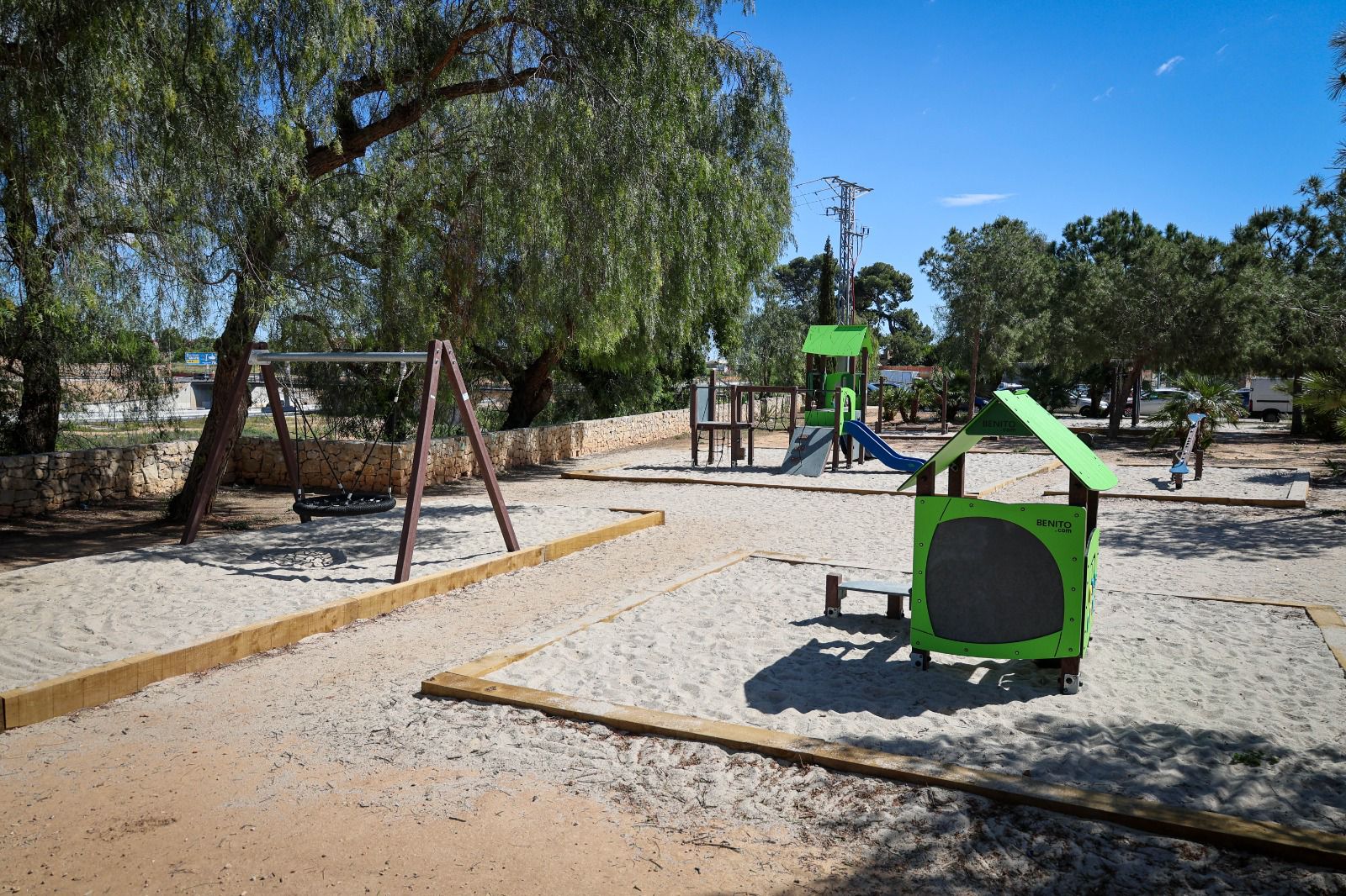 Torrent inaugura dos nuevos parques infantiles sostenibles e inclusivos en San Pancracio y Maestro Fortea 3 WhatsApp Image 2026 04 15 at 17.22.271