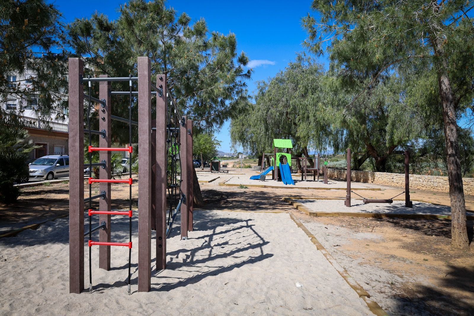 Torrent inaugura dos nuevos parques infantiles sostenibles e inclusivos en San Pancracio y Maestro Fortea 4 WhatsApp Image 2026 04 15 at 17.22.28