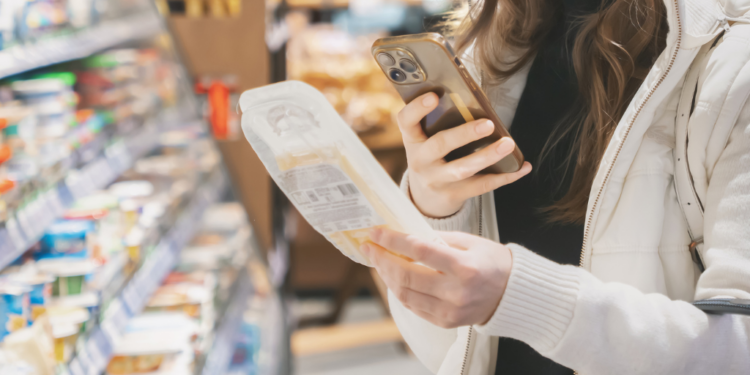 La transparencia alimentaria en jaque: Una coalición europea exige mantener el etiquetado de los nuevos OMG