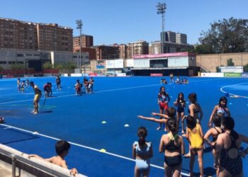 Más de 5.600 plazas en las Escuelas Deportivas de Verano de Valencia: deportes, piscina, playa y actividades para niños y jóvenes