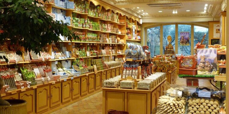 Valencia recibe 259 solicitudes en el primer año de las ayudas para modernizar el comercio local 1 0521 Interior comercial