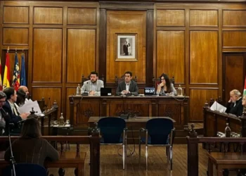 Alcoi aprueba automáticamente los presupuestos tras fracasar una posible moción de censura contra Toni Francés