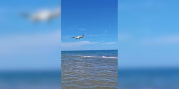 Identificado un piloto por sobrevolar a baja altura varias playas de Valencia