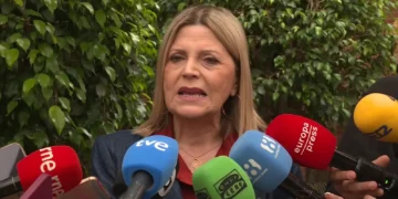 Conselleria de Educación de la Generalitat Valenciana pide a los sindicatos volver a negociar antes de la huelga indefinida