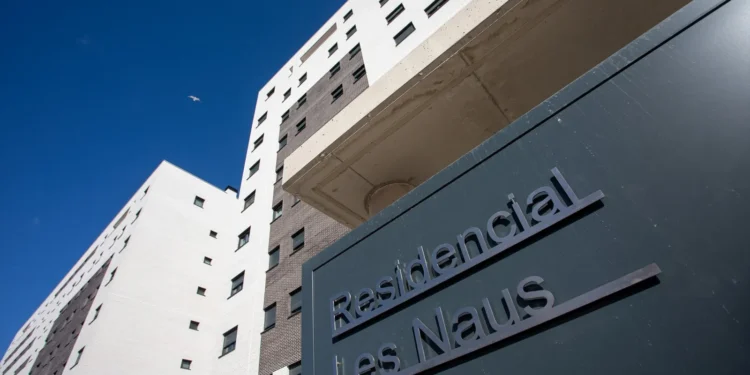 Tres altos funcionarios del Ayuntamiento de Alicante no acuden a declarar en el caso de las VPP de la playa de San Juan