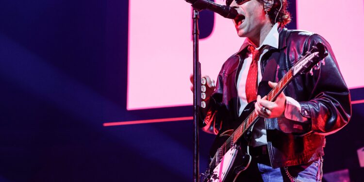 5 Seconds of Summer conquistan Valencia en un debut inolvidable en el Roig Arena