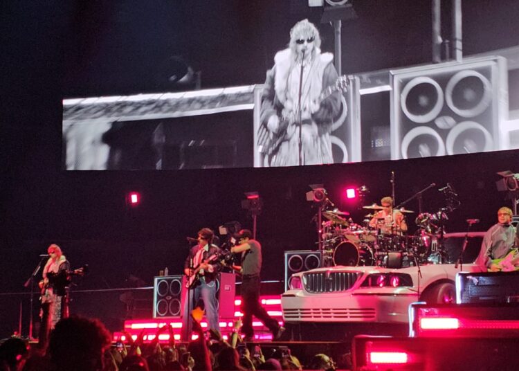 5 Seconds of Summer conquista Valencia en su histórico debut en el Roig Arena tras tres años sin actuar en España
