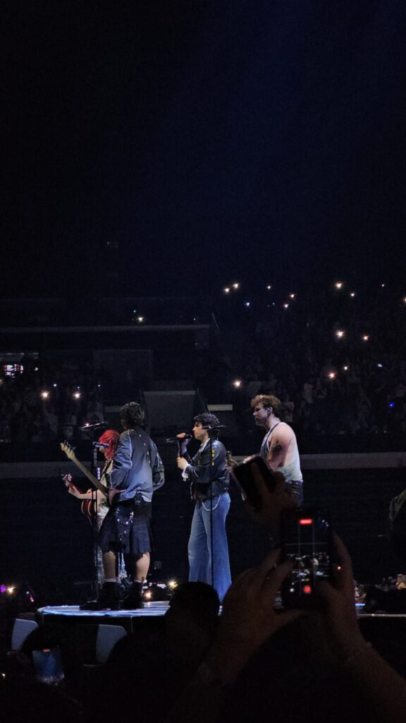 5 Seconds of Summer conquista Valencia mas de 6.500 fans llenan el Roig Arena en el regreso triunfal de la banda a Espana 3