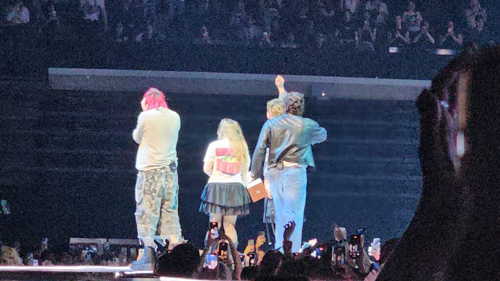 5 Seconds of Summer conquista Valencia mas de 6.500 fans llenan el Roig Arena en el regreso triunfal de la banda a Espana 6