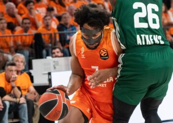 Valencia Basket hace historia: remonta un 0-2 al Panathinaikos y jugará su primera Final Four