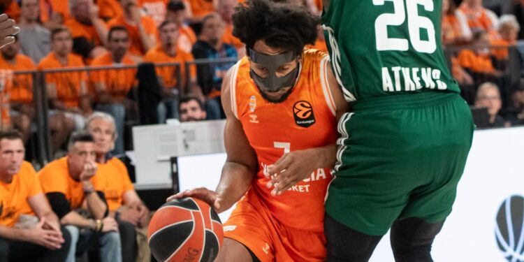 Valencia Basket hace historia: remonta un 0-2 al Panathinaikos y jugará su primera Final Four