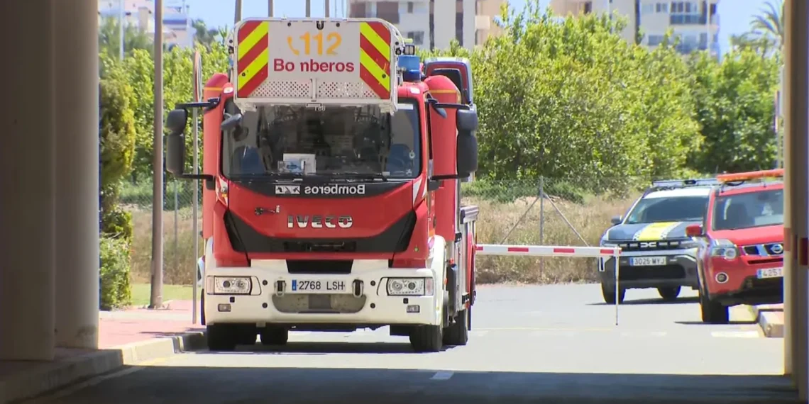 Las primeras investigaciones apuntan al “factor humano” como origen del incendio en el Hospital de Torrevieja 1 5b00a456 3acb 4ae5 8d8b 8e6eb4239c8d 16 9 aspect ratio 1600w 0