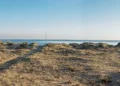 Rescatan a cinco personas en una playa de Oliva tras quedar atrapadas en el agua