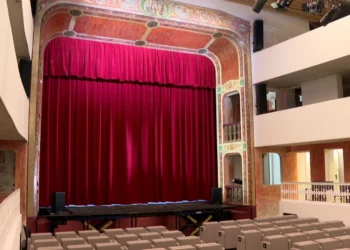 Carlet recupera el histórico Teatro El Siglo, escenario del estreno mundial del pasodoble ‘Amparito Roca’