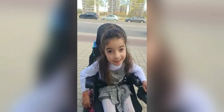 Indignación en Castelló: roban la silla de ruedas adaptada de una niña con discapacidad