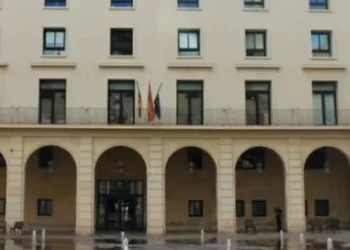 Piden cuatro años de cárcel a un empresario por apropiarse de 350.000 euros para proyectos fotovoltaicos