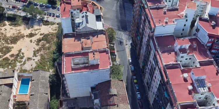 Tragedia en una barbería de Valencia: un joven muere apuñalado por un compañero tras una discusión por la limpieza