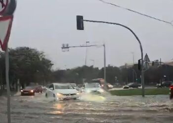 Un fuerte temporal de lluvia sacude la Comunitat Valenciana: Xàbia y Alzira registran los mayores acumulados. Ampliadas las alertas