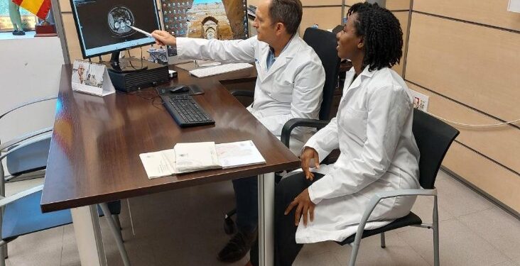 Surg For All forma a la primera médica en el hospital Vithas Valencia 9 de Octubre para impulsar la atención urológica en Liberia 1 Surg For All forma a la primera médica en el hospital Vithas Valencia 9 de Octubre para impulsar la atención urológica en Liberia
