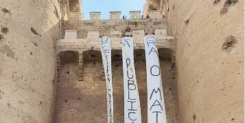 El uso de los monumentos valencianos como soportes políticos desata una nueva tormenta