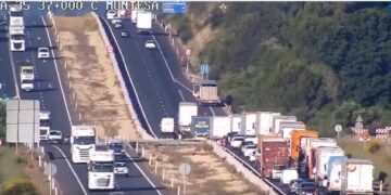 Un accidente en la A-35 a la altura de Montesa provoca retenciones en dirección a Almansa