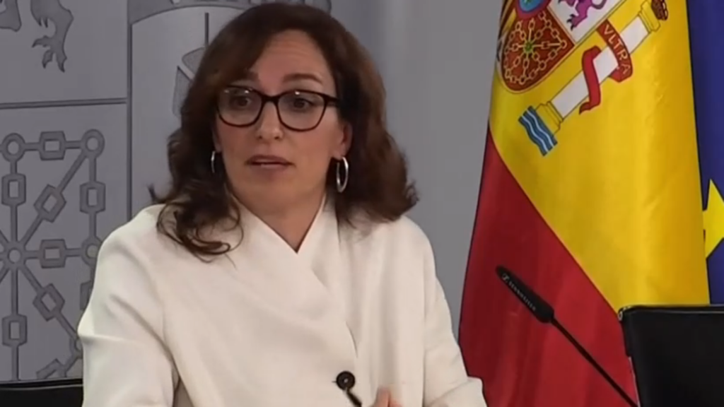 Clavijo estalla por el crucero del hantavirus 10