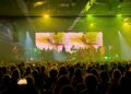 El Roig Arena vibra a ritmo de los 80 con el homenaje sinfónico de Neon Collective a The Cure, U2 y Depeche Mode 10 El Roig Arena vibra a ritmo de los 80 con el homenaje sinfónico de Neon Collective a The Cure, U2 y Depeche Mode