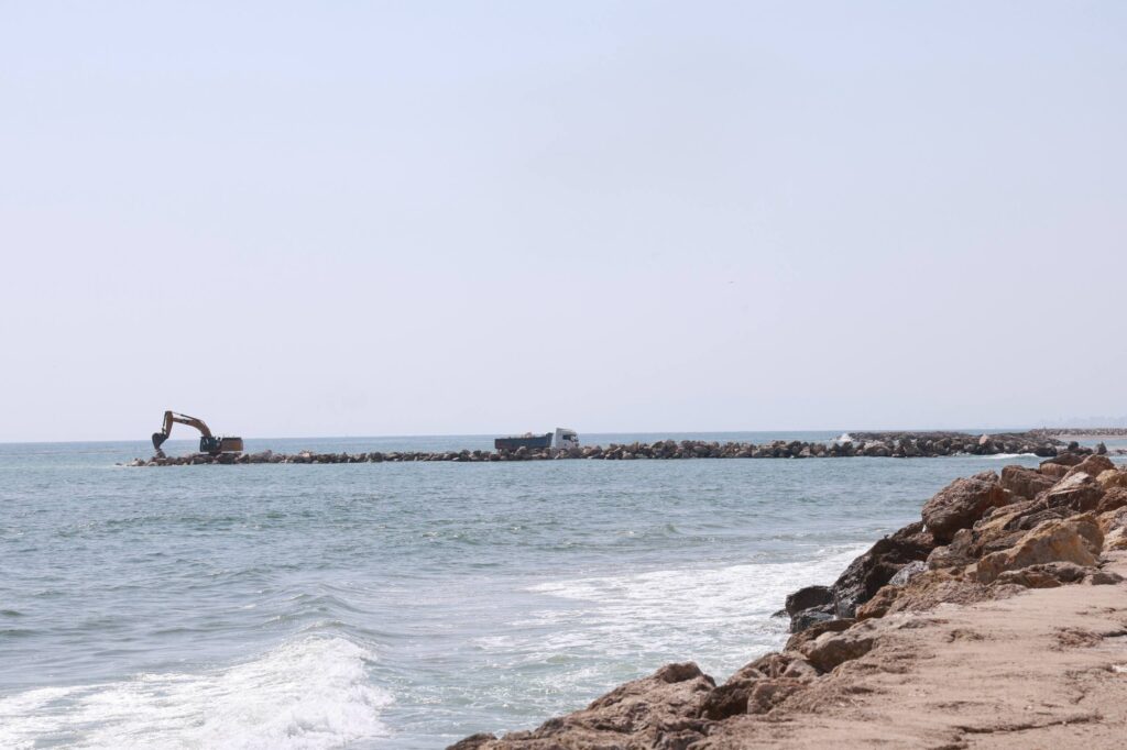 Cullera inicia la regeneracion historica de sus playas con una megadraga que aportara 1 millon de m%C2%B3 de arena 2