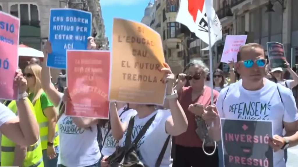 El TSJCV mantiene los servicios minimos de la huelga indefinida de docentes en la Comunitat Valenciana 4