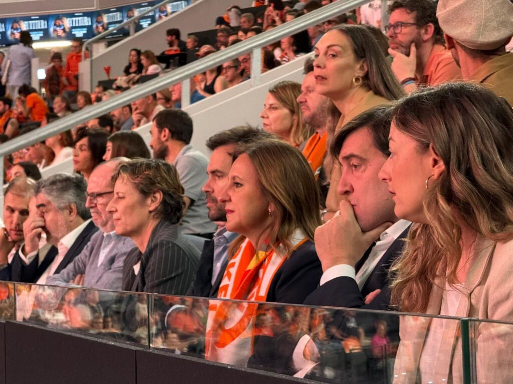 El Valencia Basket hace historia y conquista su cuarta Liga consecutiva en un final epico en el Roig Arena 1